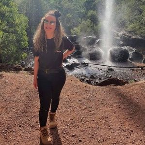 Meet your Posher, Brienna